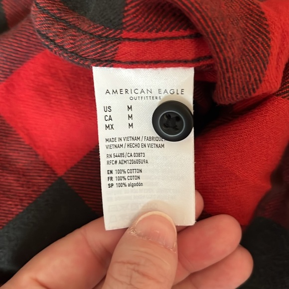 American Eagle Buffalo Check Plaid Flannel Button Down Size Medium - Picture 7 of 8
